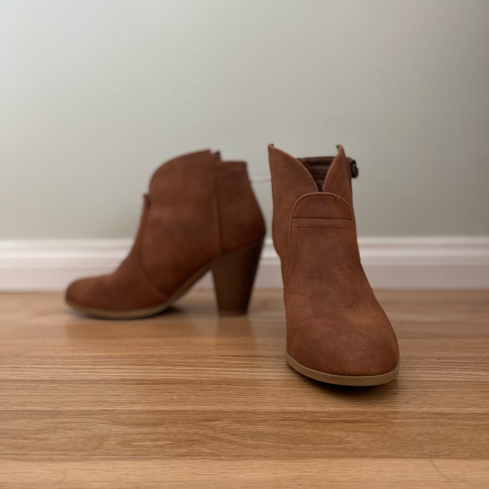 Qupid Booties